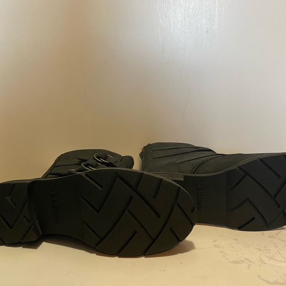 Women’s Black LL Bean Short Boots - Picture 2 of 6